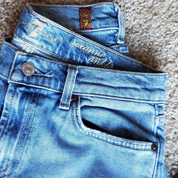 7 for All Mankind | Fringe Ankle Jeans | Roxanne - Picture 7 of 15